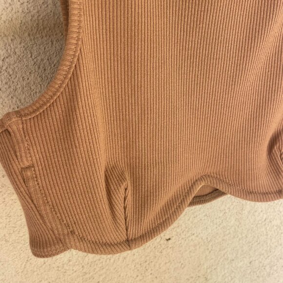 Princess Polly Underwire Crop Top - Picture 4 of 6